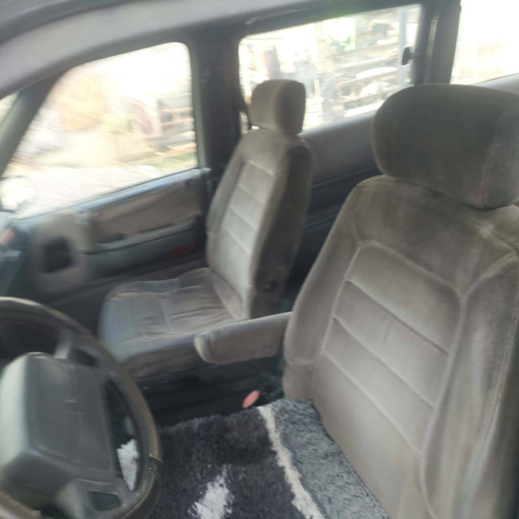 دوج كلايزر 1992 شاصي قصير 7 راكب 
‏شرط التحويل والوكالة سنوية نافذه 2023 
‏كير ومحرك كامري ابو الكف شديتهن جديد 
‏كهربائيات شغاله غرفتها نضيفة 
‏سارة حلوة وناعمه ترايك وين متريد 
‏السعر ((((( 30 )))))) وبيها مجال 
‏مراوس هم يرهم حسب القناعة 
‏مكان السيارة كركوك جرداغلي
‏اني مكلف بالنشر شراي اتصل 
‏*********** كركوك, العراق
