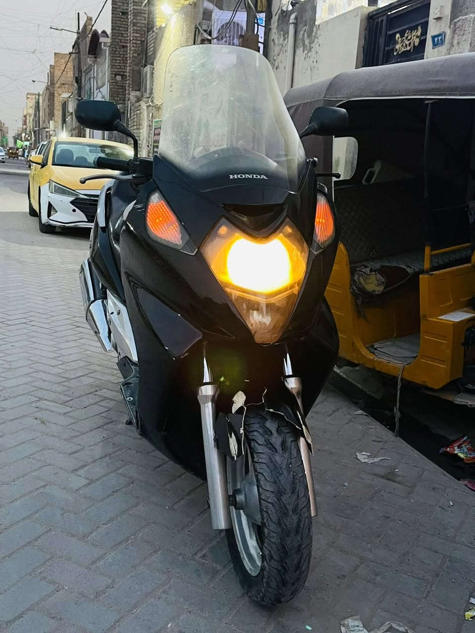 السلام عليكم سلفر ونج 400 مكينه مكفوله برغي ما ممفتوح الدراجه جاهزه بس من تخابر لاتكلي على كفرات بايع مكينه مابايع كفر الدراجه مكينه ناعمه  *********** بغداد مدينه الصدر
