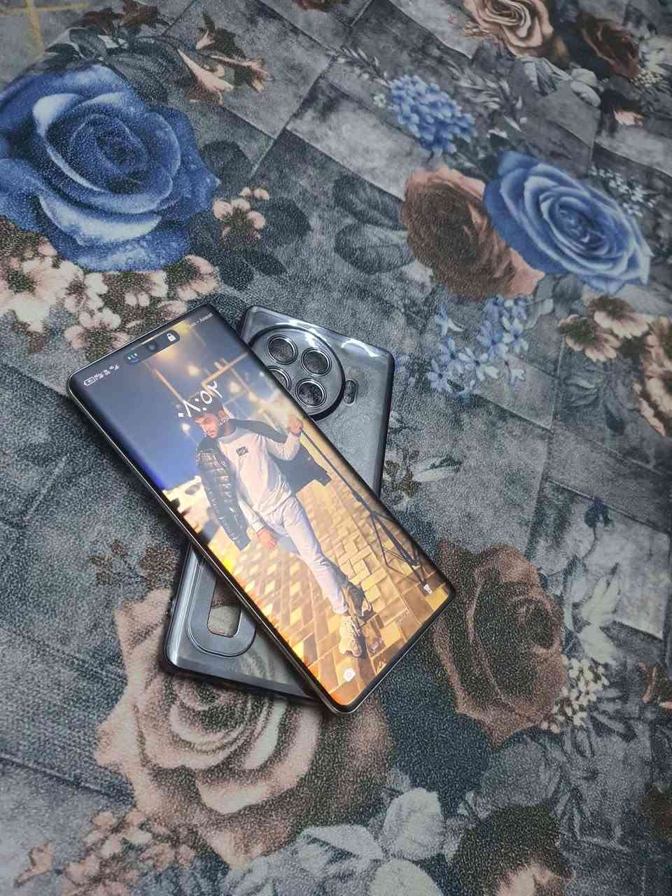 السلام عليكم اخوان للبيع جهاز تكنو سبارك 20برو بلاس شاشا منحنيه بصمه بل شاشا ذاكرة 256الرام 16 بوبجي 60فريم HDR  نضافه 100/99 بدون ملحقات 
عنوان بغداد 
سعر 180
واتساب متوفر 
***********
