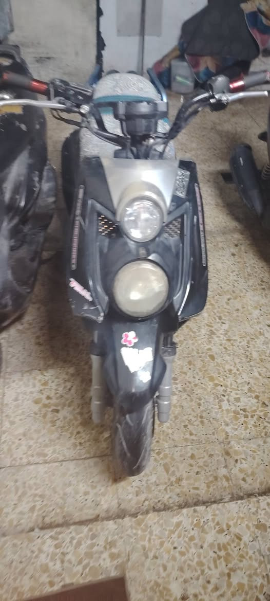 سلام عليكم دراجه سكنس جبلي للبيع الدراجه يرادلها ادامه للكلجات الدراجه كهرباءيات كلها شغاله السعر ٥٥٠وبيها مجال مكاني بغداد ام الكبر رقم الهاتف ***********
