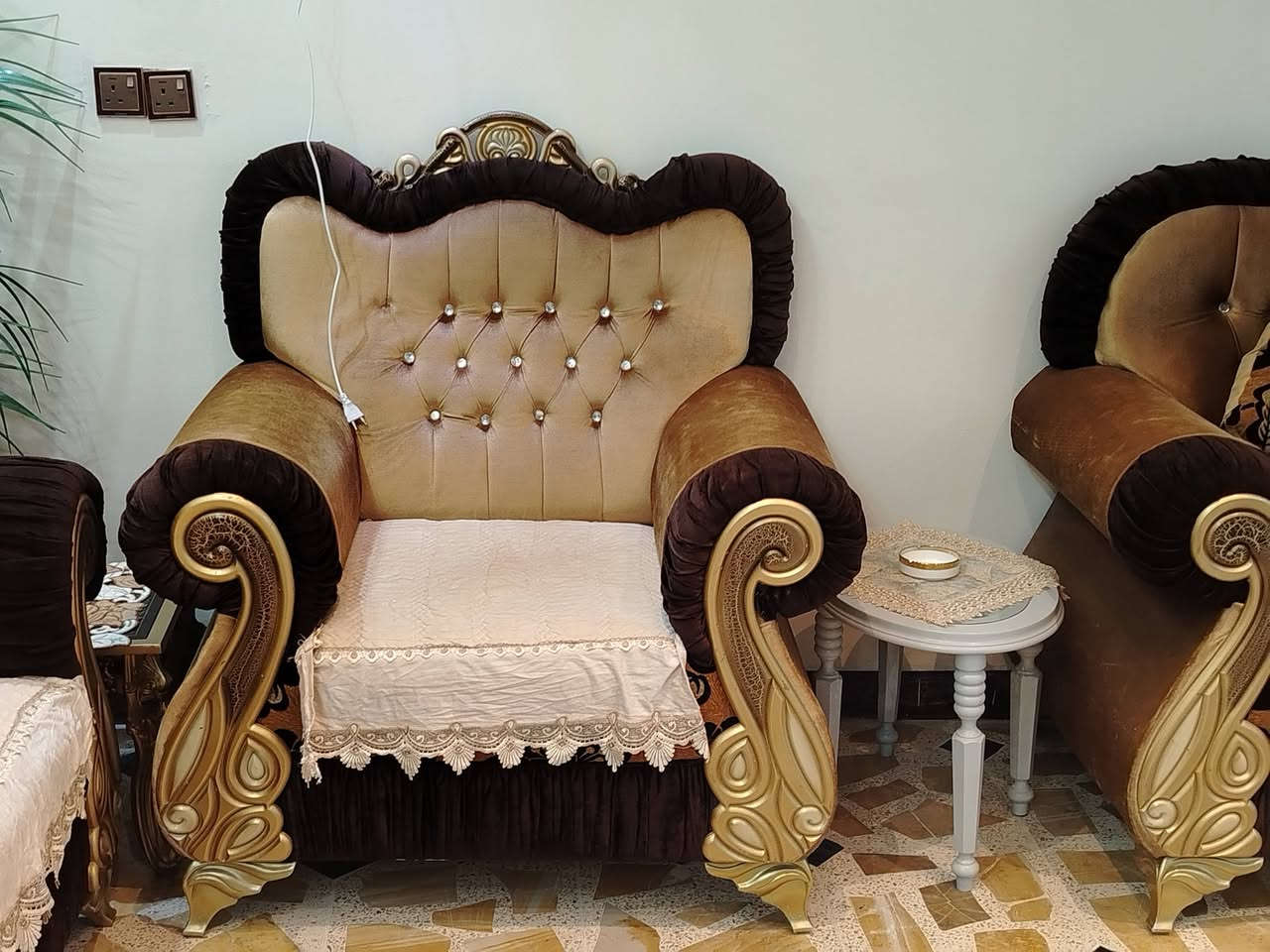 السلام عليكم متاح تخم ملكي (نجارة) نضيف جداً 10 مقاعد السعر 800 وبي مجال بسيط


**إذا كنت صاحب هذا الإعلان وتريد حذفه لأي سبب، رجاءا أرسل رسالة إلى الدعم الفني**