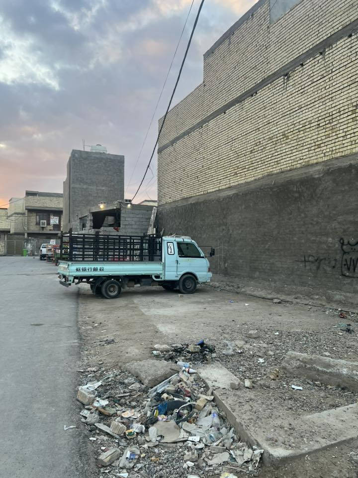 كاع 100متر ركن الخطيب الزراعي مقابل الهياكل قرب شارع حولة با اتجاه الغزالية مشروح بل فيديو 
***********
