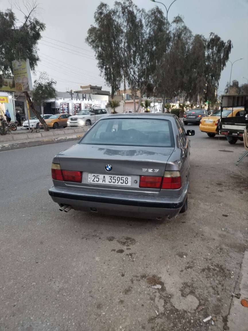 سلام عليكم شباب بنات بي ام موديل 1992 وارد ياباني 525Ai بلاد بس كير محرك 528Ai بومه بل شرط سياره جاهزة بدون برغي نقص غرفه جلد سياره بيه فقط امبدل بدنه سنوية جديد بسمي حتى 2030 هز جديد سعره 57 وبي مجال شراي خابر مكاني كركوك *********** واتساب موجود ملاحظه مو شراي لا تكسر بل سعره كركوك, العراق
