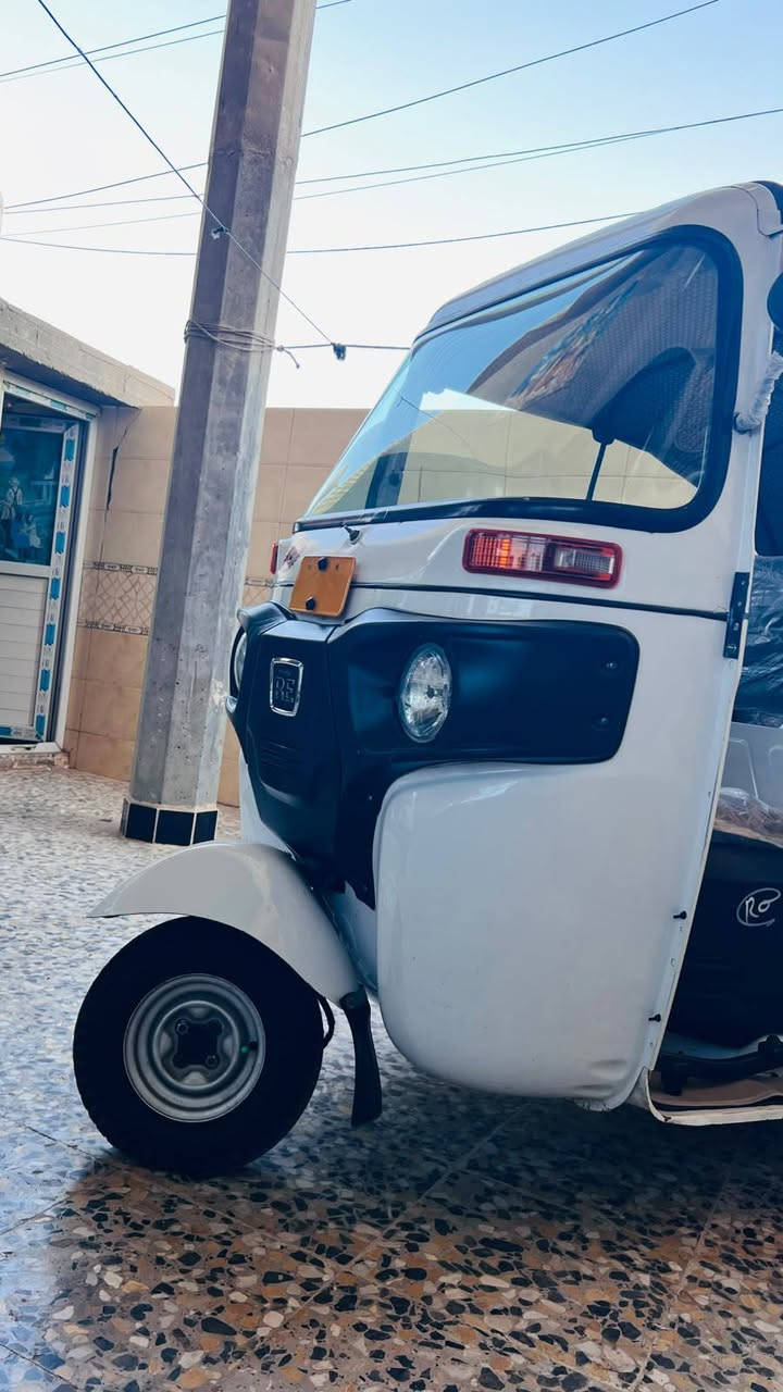 سلام عليكم تكتك للبيع موديل ٢٠٢٢ شهر ١١ كفالة عامة وكلشي موضح بصور العنوان بغداد الحسينية الاتصال على رقم ***********

