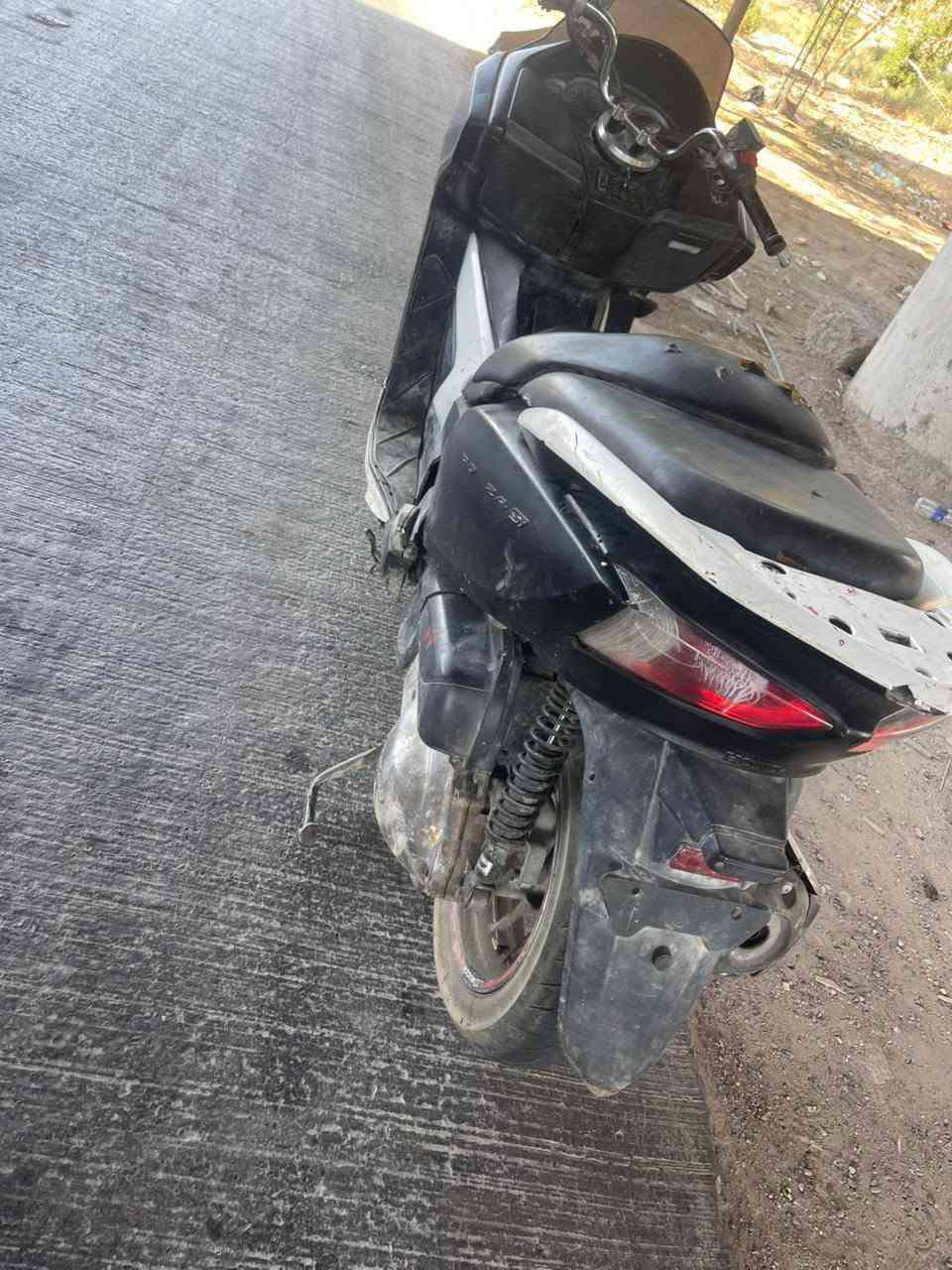 سلام عليكم دراجه فورزه صفر 12 كلشي شغال بيها دراجه حلوه ابيع كوم حديد طافيه بس هيه مكينه نكره ماتعبك ولا تعبني خوتها كلهن غاليت دبيع بسبب عندي  ضرف خاص لايت اشاير هورن كله شغال كيجات بانزين حماوه رون سرعه  كله يتشغل ابيعلك طافي بس هيه نكره سلف شراي يتصل او خاص سعرها 550 وبيها مجال بسيط *********** مكاني بغداد حي القاهره او جامع النداء بغداد, العراق
