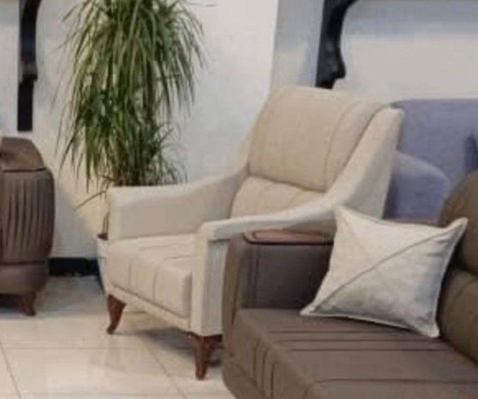 ورشة صلاح الكناني لتصليح و دوشمة وتغيير القماش والإسفنج لجميع انواع التخومة والديوان  نشتغل بجميع انواع الاقمشة حسب اختيار الزبون قماش تركي درجة اولى  وسفنج مميز اول للاستفسار الاتصال على الرقم *********** يوجد واتساب
