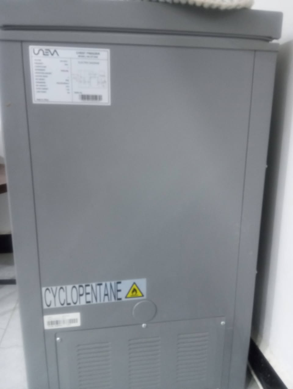 السلام عليكم مجمده جديده ستعمال قليل اخت الجديده مكانك كوف نجف مسجد السهله لبيع 250هاذه رقمي بي واتساب ***********لحد يكسر بحلال الناس الشراي يجي خاص
