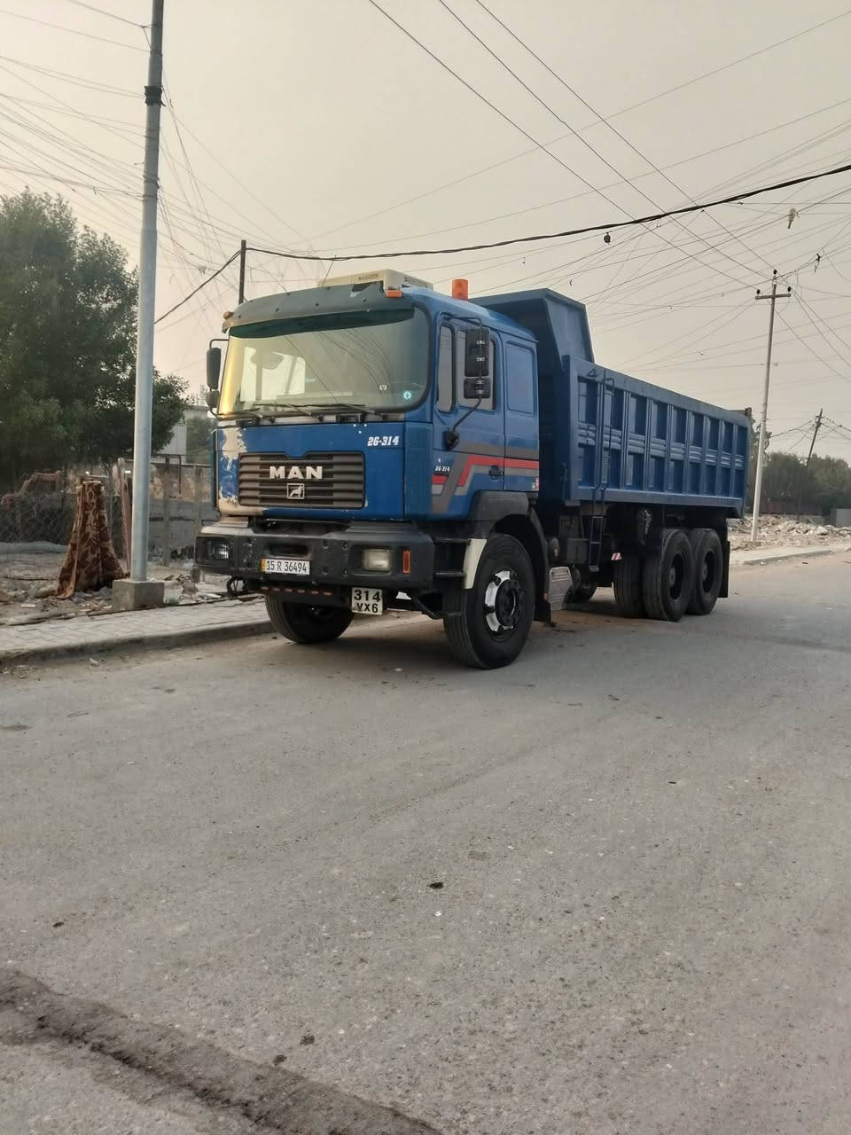 سلام عليكم سيارة سنوية جديدة ارقام انكليزي مكينه قبق عالي كهربائي 4قوايش تبريد+تدفئة+كهربائيات+تخم تاير  عنوان بغداد ***********+***********
