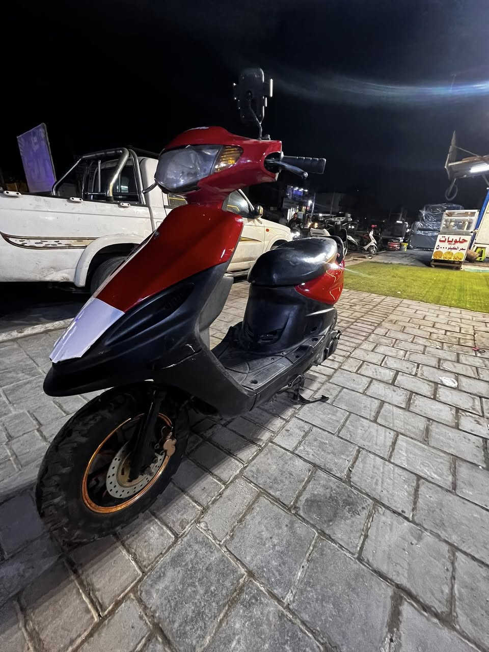 ماكس قجمه بلاديه رمبه الله شهاد مصالي نزلته ب850الف قبل 3اشهر بعده زيرو حتى مماشيه كهربائيات كله شغاله اشاير هورن سلف ماصده دشبول 
بس طوافه خربانه 
تايرات جديد دبلات جديد 
مكينه بلاد ممفتوحه خرسه 
رايده ب425وبيه مجال 
عنوان بغداد الشعب شارع عدن 
***********
