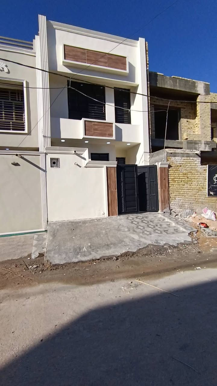 سلام عليكم
دار طابو صرف للبيع
مساحه 100م مربع 
العنوان الهاشميه حي الامير ال95
قرب تربيه الهاشميه بظهر شارع 15
بناء حديث شغل درجه أولى كله موثق
يحتوي الدار على
*غرفتين نوم  * مجمع صحيات داخلي وخارجي *مطبخ * استقبال وصاله *
للاستفسار أتصال على الارقام التاليه:
**************************
