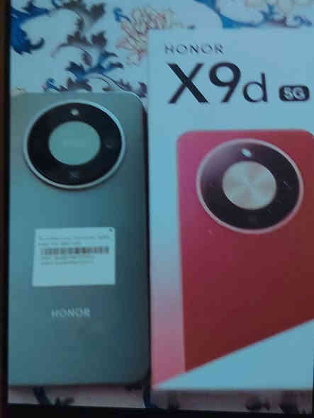 هونر x9d مستخدم يوم جديد بمعنى الكلمة ذاكرة 256 عشوائية 12 بطارية 8300 الجهاز غني عن التعريف السعر 350قفل  مكاني بغداد الخطيب الزراعي  للاتصال***********
واتساب ***********
