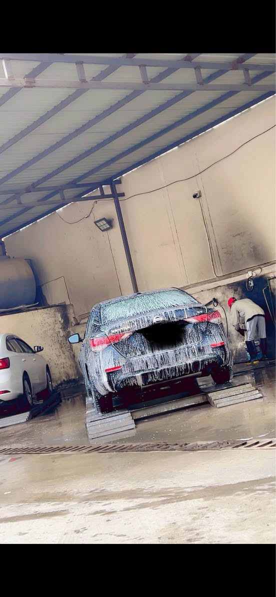 نيسان سنترا وارد امريكي موديل 2021بيها تبديل باب السايق مبدل  والتكمه صفحه السايق مصلحه كد شبر والباب الامامي والخلفي صفحه اليمنه بيهن تصليح ومعجون والداير مال الجاملق  الخلفي صفحه يمنه بي تصليح ومعجون والبنيد مصلح نفسه والجاملقات مبدله سياره تحتاجلها ترتيب  ومكانات رشات صبغ تحتاج بل بدي كير مكينه كفاله السياره ماشيه 91الف ميل السياره رقم بصره بسمي السعر 105وبيها مجال ***********للاستفسار البصرة, العراق
