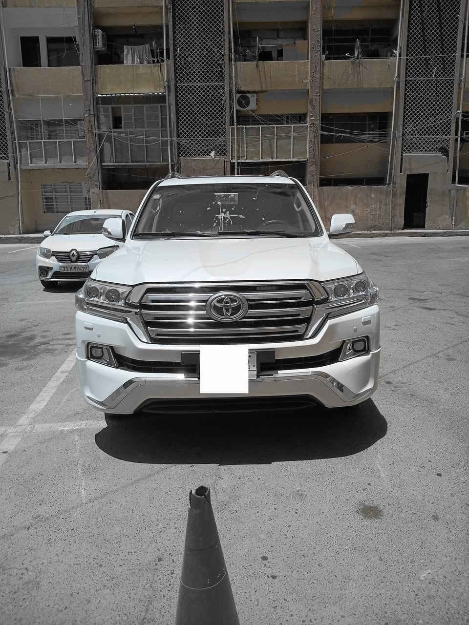 لاندكروزر ٢٠١٦ مكفوله كفاله عامه كامل مواصفات مع السونار باسمي
***********
