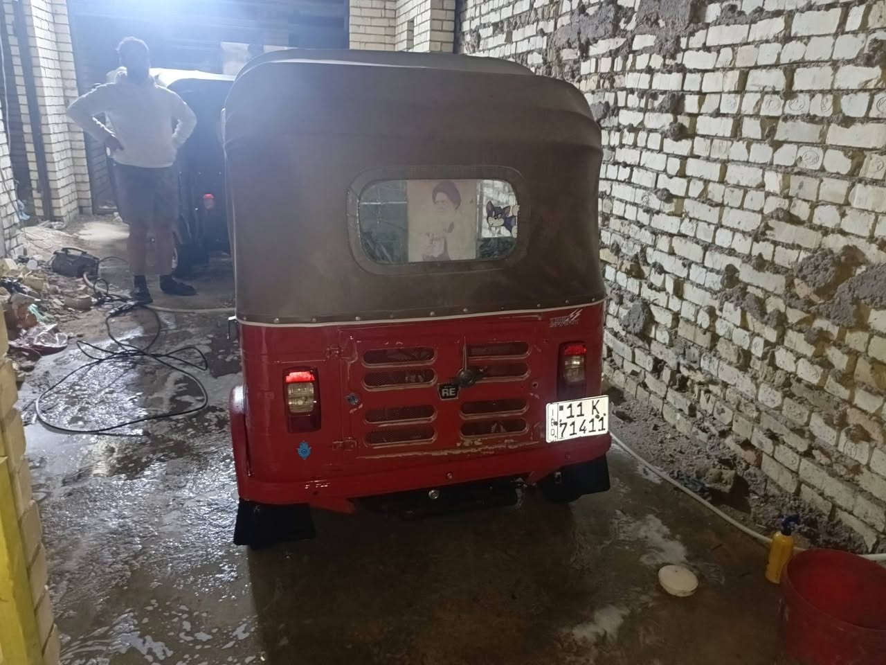 تكتك موديل 18 كفاله عامه ماعده لغد راجع بارد وصبغ قليل بلغد التكتك كلهه كفاله عامه *********** غير متواجد علئ الفيس
