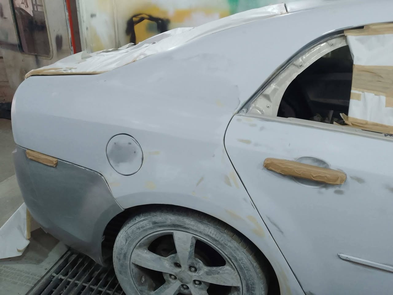 اسلام عليكم شباب عرض يخبل تنزيلات جميع
السعار صبغ بوليش سحب كارت ازاله الجراد 
وشرط العمل يكون درجه اولا امانه الي ماعنده 
ويجي اشتغله مجانا عروض عندي تخبل كل هذا علمودكم والله عنواني لشارع الفاصل بين لتحدي و لجاهز..***********.علي الصباغ يوجد واتساب
