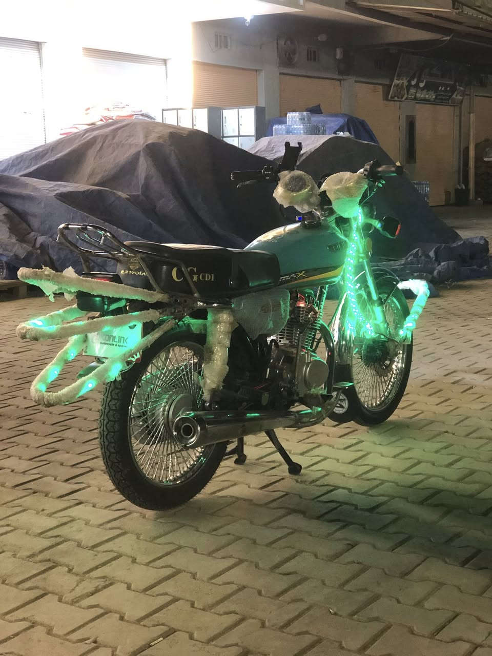 سلام عليكم دراجة تايكر للبيع موديل ٢٣ دراجة خير من الله مابيها نقص السعر 475وبيها مجال راسلني خاص او اتصال على هذا رقم ‭٠٧٧٨ ٣٥١ ٥٨٢٨‬
