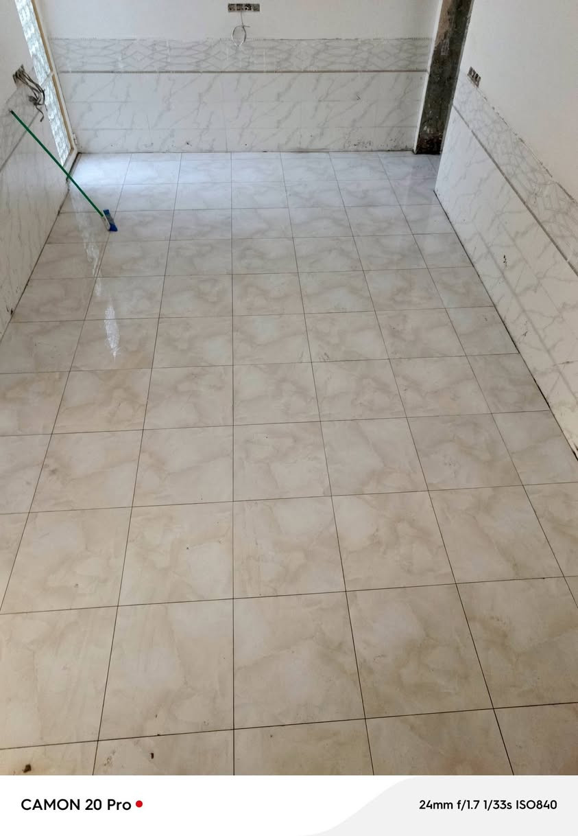 هذا شغلي السيراميك الجداري والاراضي هذا رقمي للتواصل مع ***********
