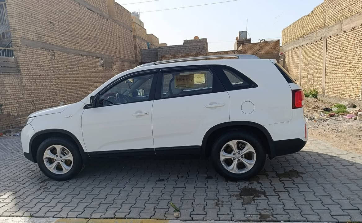 سورنتو موديل 2014 ( خـليـجـي ) 
مكينه 2400 دوش سبعه راكب تبريد 3قطع رقم شمالي
 سليمانيه بسمي تحويل ثاني سيارة نضيفه جدا 
مكان سيارة بغداد
رقم صاحب سيارة ***********
