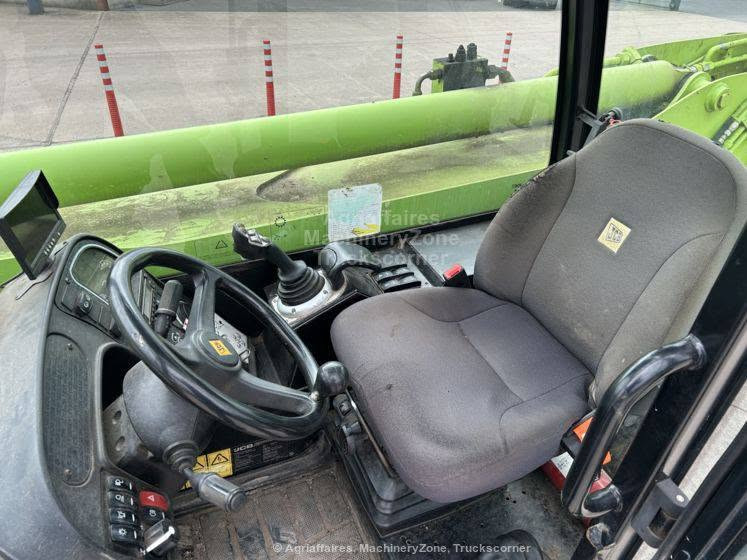 Jcb 540-170 
Year 2017... Engine: diesel 
Hours: 5000 
Price 52,000£
3,650,000 مصرى شامل الشحن والجمرك


**إذا كنت صاحب هذا الإعلان وتريد حذفه لأي سبب، رجاءا أرسل رسالة إلى الدعم الفني**