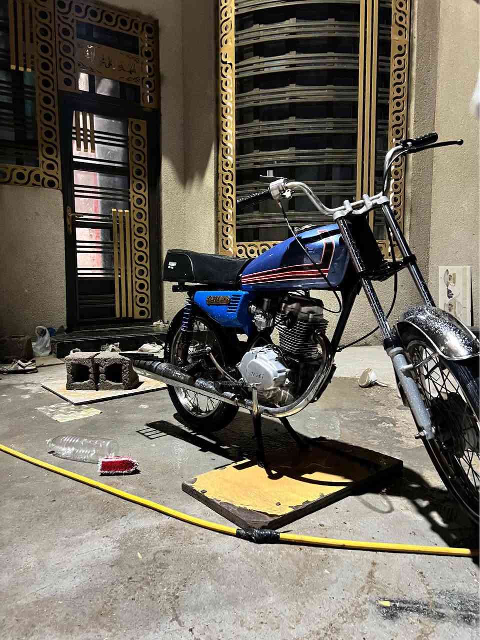 سلام و عليكم دراجه نامه البيع دوات مكفوله من لبوكا 
نضيفا محرك ما مفتوح دراجه حلوا دكت هندر و كاعدة 
سعر 375بيه مجال الشراي راسلني هاذ رقم 
ابي واتساب ***********علوان البصره ابو الخصيب البصرة, العراق
