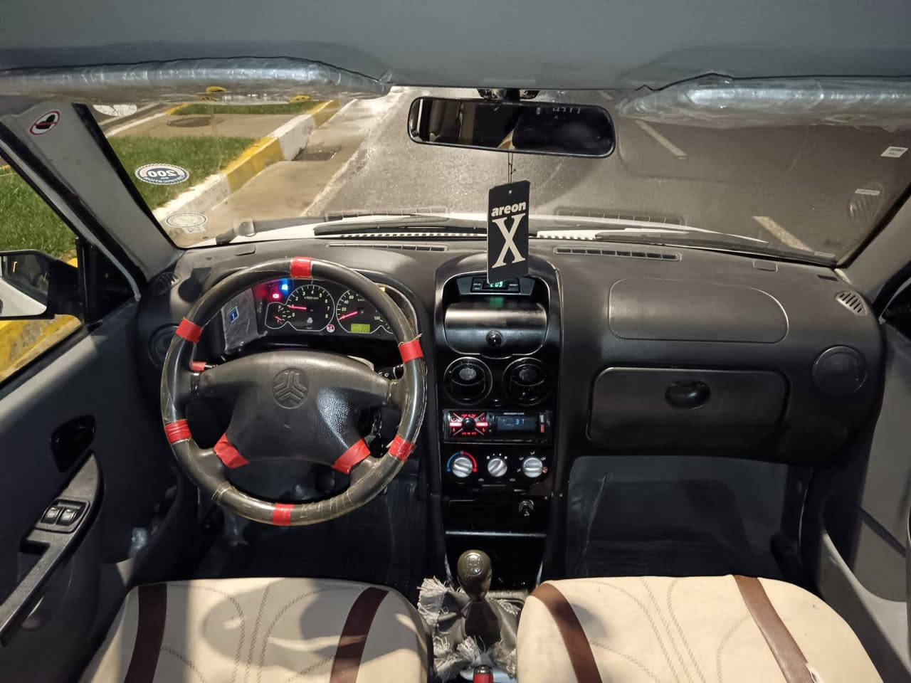 سعــری فـرۆشـتن 35 گەڵا
خــوار هــەمــوو بازاڕ
سایپا پراید   مۆدێل 2007
سـەنەوی تازە تا 2027
گێڕوو مکــیـنە بەشەرت
چوارتایەو ویلی لۆک لۆک 
کارەبایی هەموو گیانی 
ئــیـش دەکات . گەرمی مەزبوت
تـەبریـــد لەســـەر ســـویچ
تندوتۆڵی و تەقەو ڕەقە بەشەرت
سەیارەکە لۆک لۆک ماوەتەوە 
ناوی لەدەری جوانتر
کوشن و گاعی و بەرگەدەرگا
و داشبڵ و سەقف لۆک 
دووجام کارەبا، قفڵ مرکزی
تەجیل بلوتوس و حاسە 
250مەسرەف و گەڵایەک ببڕە
تـحویل غـرامە مووس بڕاوە و 
بەناوکـــردن بـەشـەرت
شوێن :  سـلێمانـــی
ژم : ***********
***********
تکایە قەرزو قیست و ئاڵوگۆڕم نیە
ئەدمین 🌹❤ السليمانية, العراق
