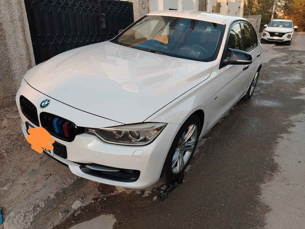 ماشية 154 كيلو وقابلة للزيادة
السيارة استيراد خاص مواصفات خليجية
وواضحة من خلال الصور
حساس خلفي
جام اوتو
ماسحات اوتو
حساس اطارات
شاشة اعطال
تحكم ستيرن جهتين
بصمة
إطفاء ذاتي
سي دي
اواكس
بلوتوث
تدفئة كشنات
كشنات قماش كابوي

البدي مكفول كفالة عامة عدا توجد وتصليح بارد علكد اصبعين موضح بالصور بالجاملغ الخلفي للسايق 
گير ومحرك مكفول بعدة على وضع الشركة 
صدر السيارة جيدجدا....... 
الكهربائيات شغالة تمام مع ملاحظة فقط طوافة البنزين تتأخر في القراءة لكن شغالة تمام
باقي المواصفات مرفقة بالصور ومعروفة
للاستفسار الاتصال على
***********
مكان السيارة بغداد حي الجهاد
