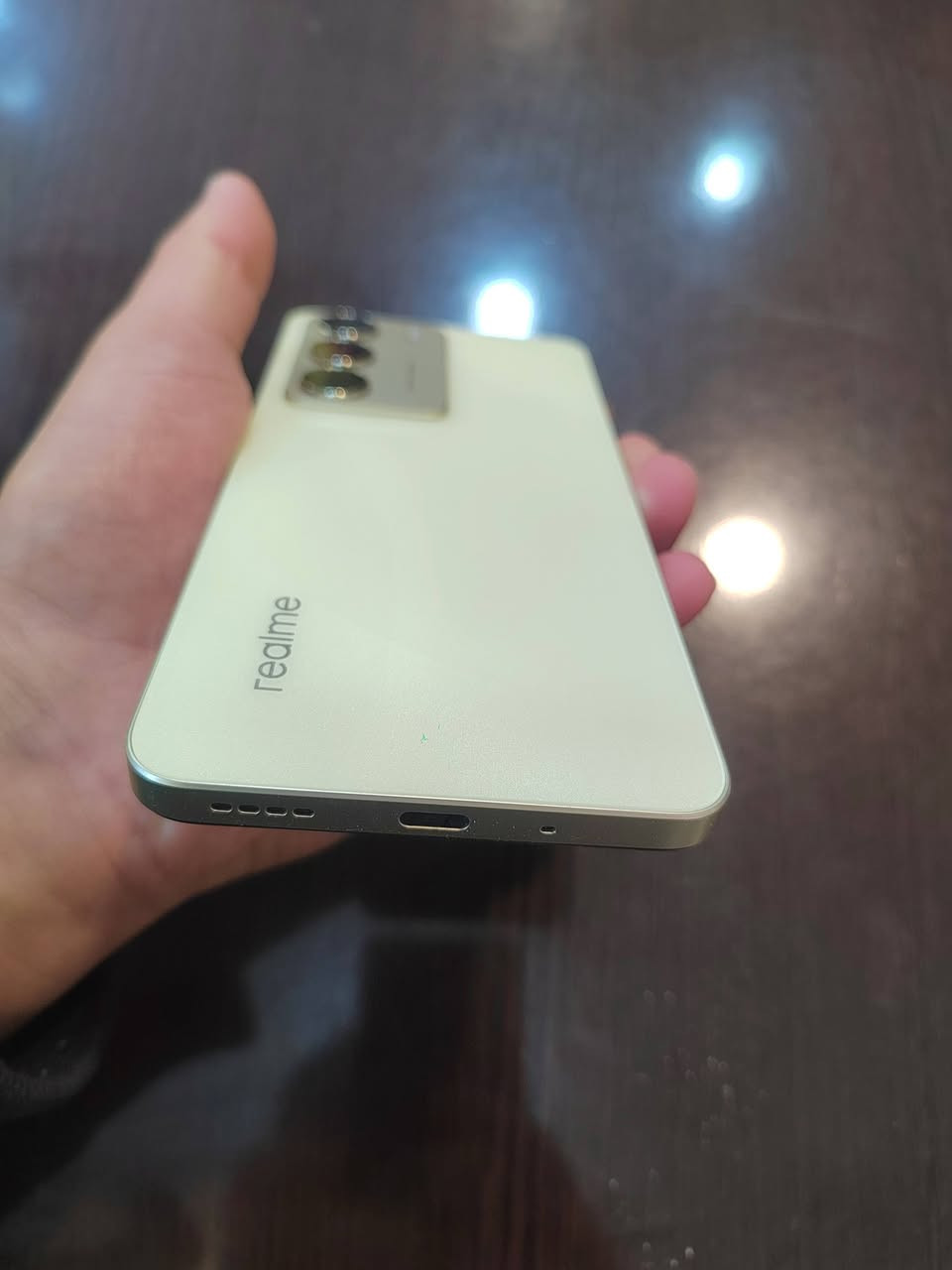 السلام عليكم جهاز ريلمي سي 75 ذاكره 512 رام 16 8+8 مستخدم شهر شرط جلخ مابي اخو الجديد غراضه كله كامله السعر 200 الف مكاني جانب الأيمن حي 17 تموز ***********
***********
