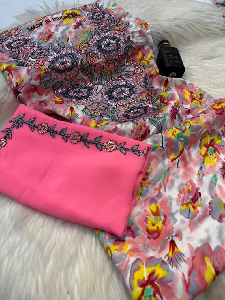 ركزوا معايا كدا دي اخر قطع م المخاور القطعه مبتتكررش وبأولويه الحجز واقل سعر ✨🌸
للطلب والحجز من هنا Lely Store ��


**إذا كنت صاحب هذا الإعلان وتريد حذفه لأي سبب، رجاءا أرسل رسالة إلى الدعم الفني**