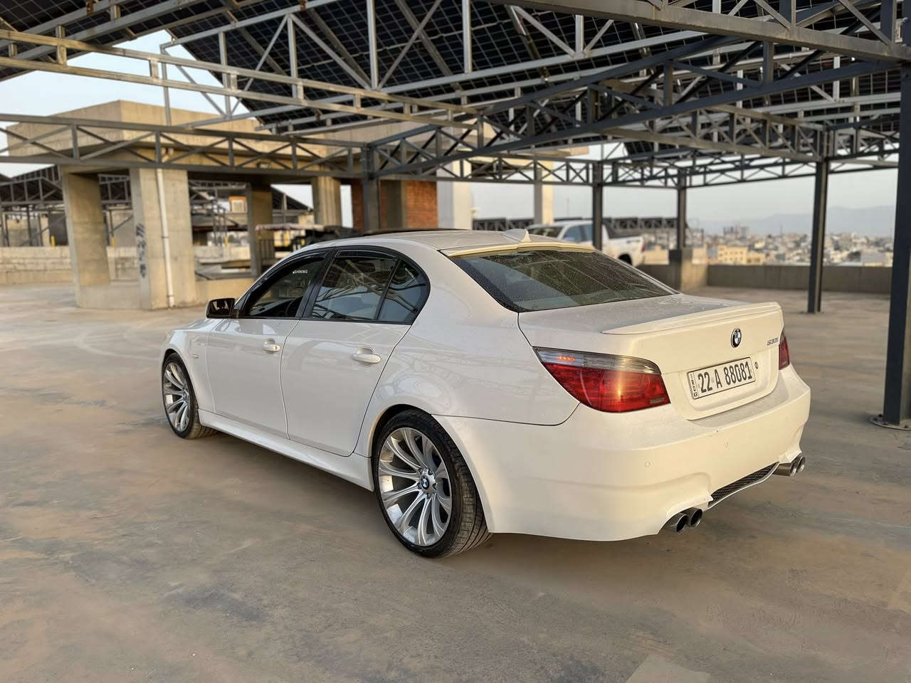 سلاوتان لێبێت
***********
bmw  E60    2008  فول فول
مەکینە مرخوب نۆزل کورت بیلاد
530 
سلایت 
5پەردە  ئاوێنە شەفت 
کوشن جلد   کوشن خەزن 
گێر کوبرا 
گێرو  مەکینە بەشەرت 
بێ دە عه م  ئێرباگ بەشەرت 
پشتو پێش  حاسە 
 سەنەوی نوێیە تا ٢٠٣٠
جورا تایەی تازە 
نرخی 138$ کەمیک مەجال 
ژمارەی مۆ بایل ***********
