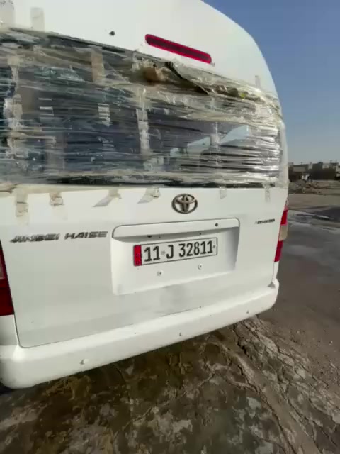 سلام عليكم
جنبي H2 مديل 2014 
رقم بغداد مصفره كلشي 
بيها صبغ بالربع الي وره باب الاسلايت فقط وبيها مكانات طخات مامعمره باقيه علوضعها والجامه الخلفيه مكسوره 
گير مكينه تخم تاير حداديه عينه صينيه فلاوين كله جديد ماتصرف عليه غير بس الجامه تفاصيل اكثر اتصل عالرقم *********** سعرها 135$ وبيها مجال مكاني بغداد الشهداء الثانيه
