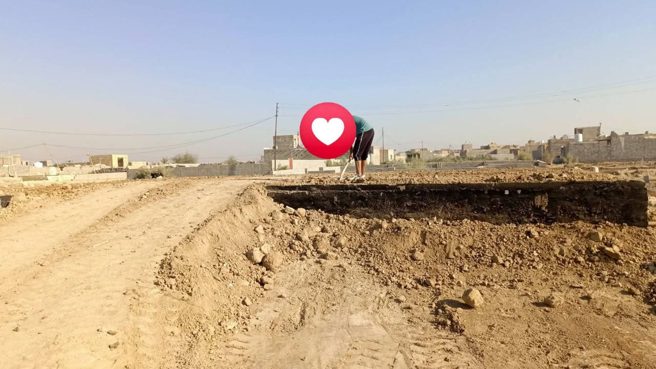 قطعه ارض زراعي للبيع بسعر مناسب  نهايت الولايه  وره البدعه  ماي وكهربا وشارع محدد بيه مساحته 400 

200 مدفونه ومحدوله وجاهزه للبناء و200 باقيه تراب  

***********
