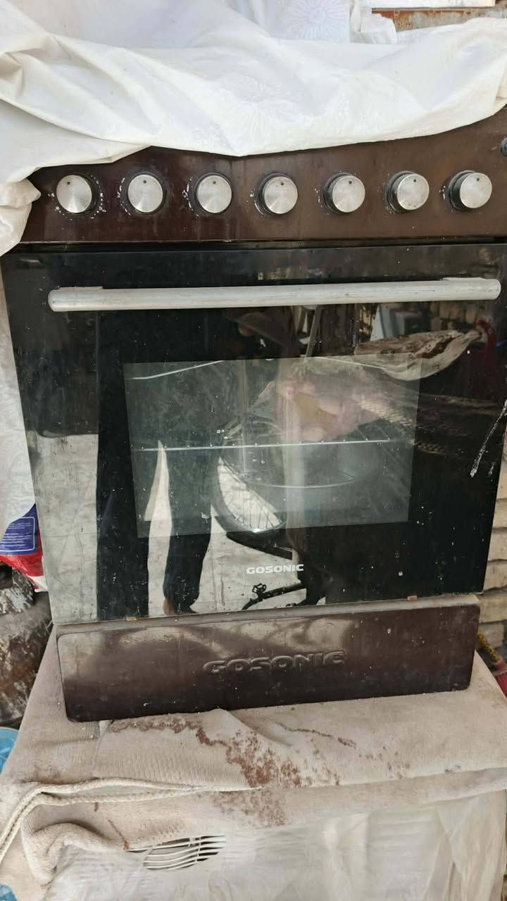طباخ للبيع قفله 60 كامل مكمل اي نقص مابي فرن شغال كلشي شغال للبيع


**إذا كنت صاحب هذا الإعلان وتريد حذفه لأي سبب، رجاءا أرسل رسالة إلى الدعم الفني**