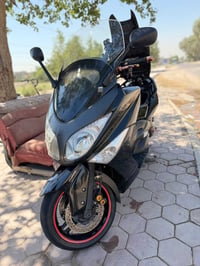 البيع TMAX _2011  المكان بغداد المحمودية للتواصل الاتصال على الرقم 078...