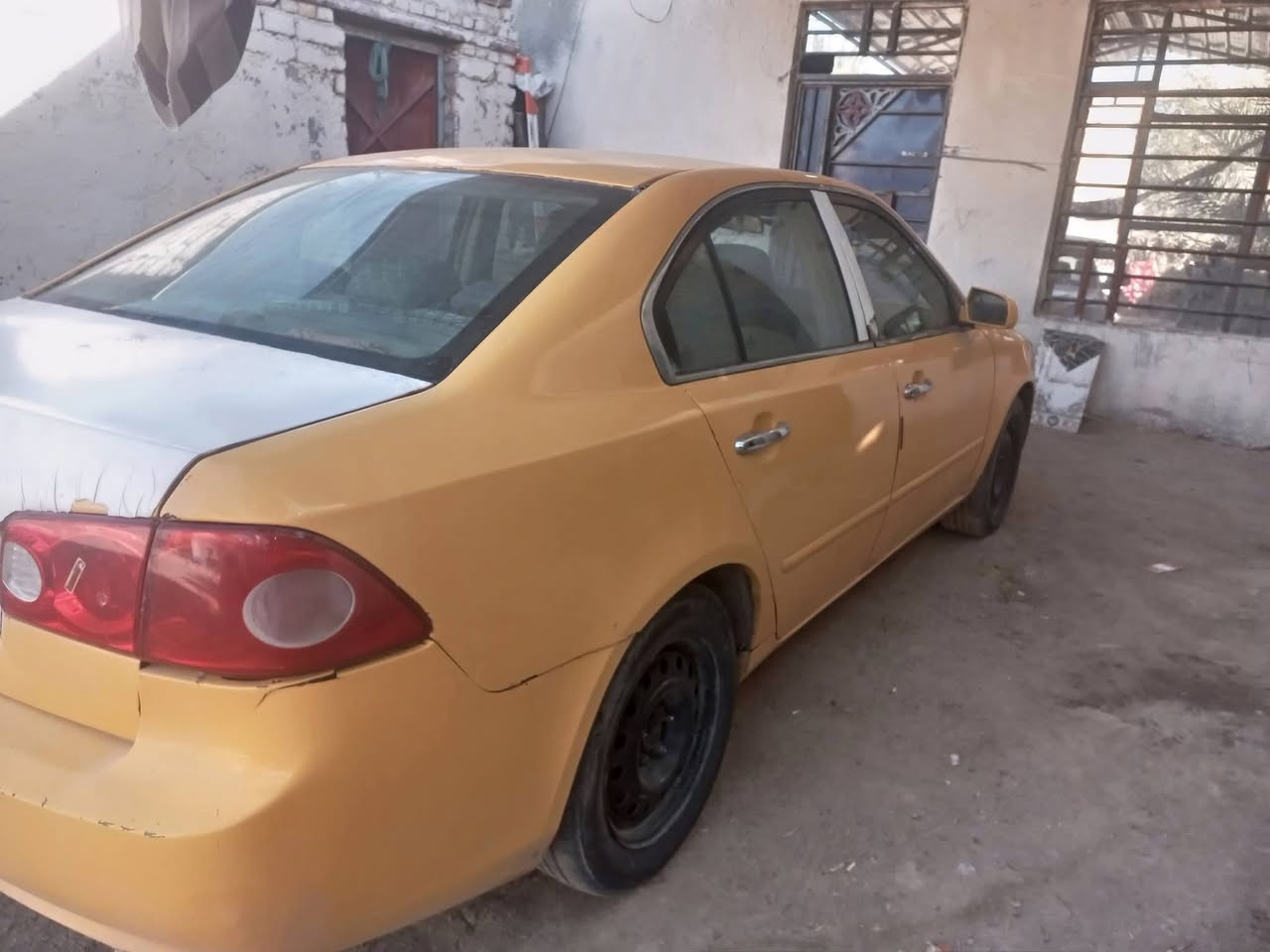 سياره وبتيمه جاهزه من كلشي نضيفه كلش السعر ب 90 وبي مجال الشراي يتصل *********** المكان ناصريه فهود
