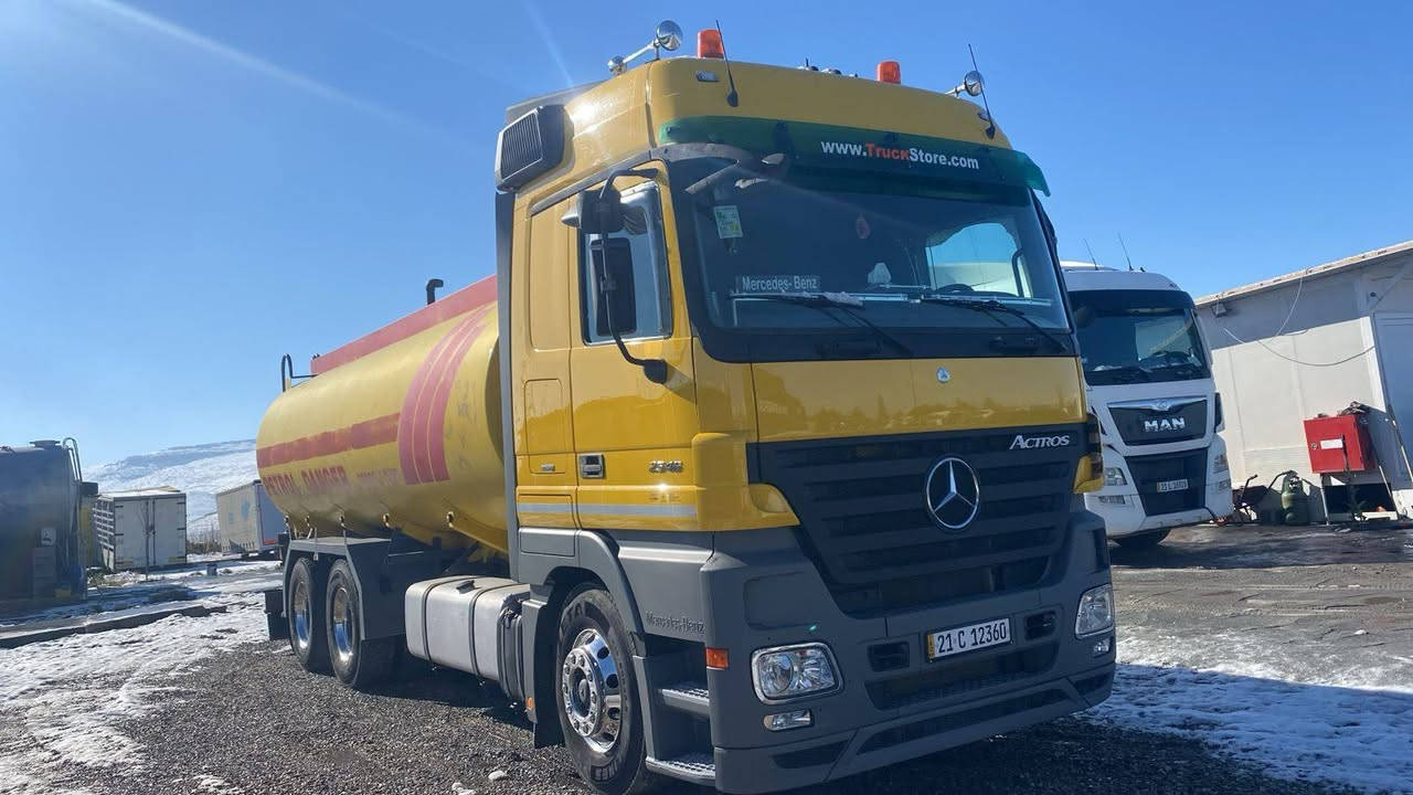 للبيع مديل 2006 بدون قطره صبغ بس رتايدر مابيه رقمه سليماينة شرط التحويل السياره فول نضافه قماره شاصي كله نضيف و مكفول سعره3دفاتر و65ورقه وبيه مجال مكان السياره سليماينة لاستفسار ***********
