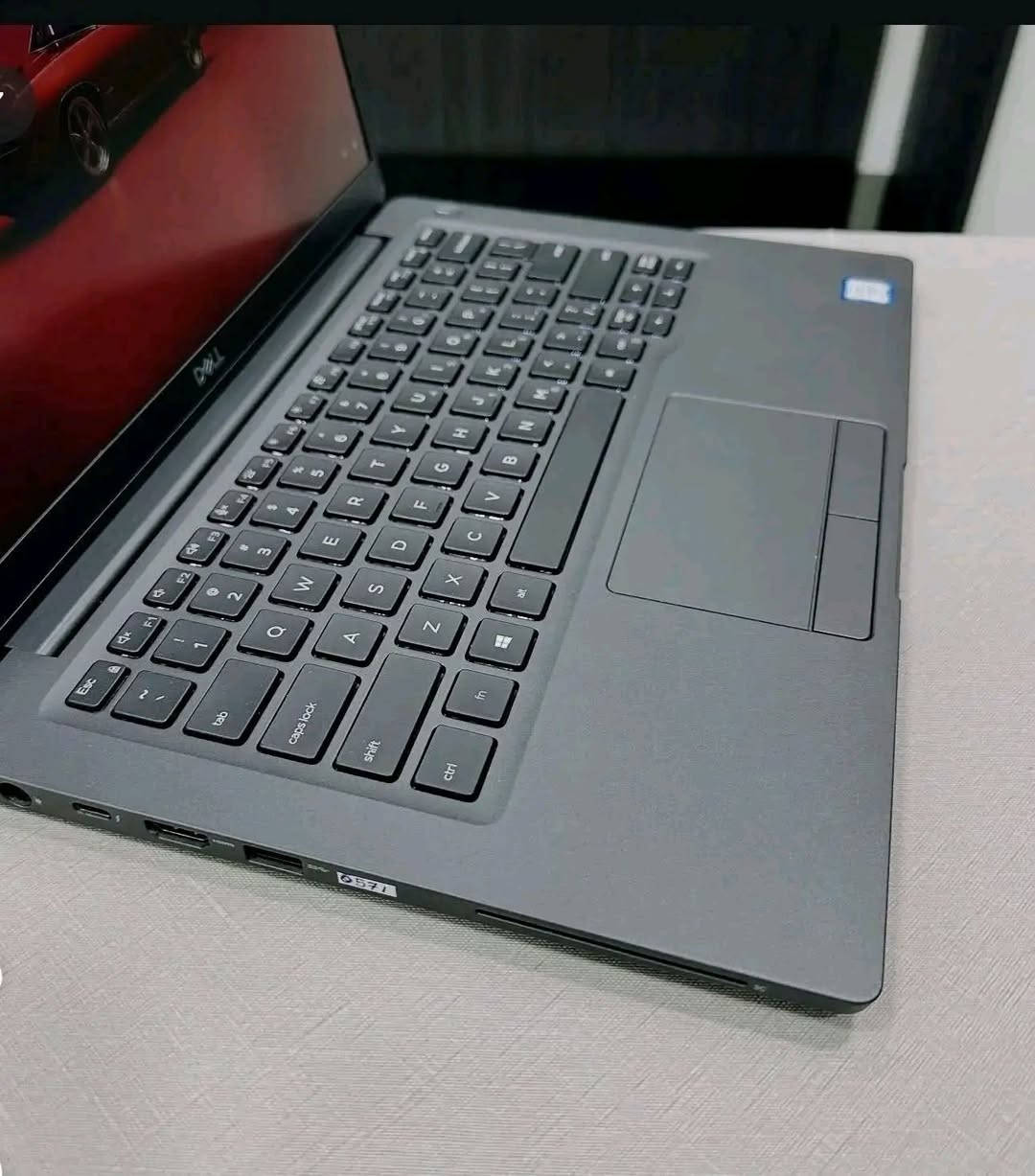 لابتوب Dell core i7  سوبر سلم شاشه لمس  الجيل الثامن للبيع
المعالج core i7 الجيل الثامن
رام 8 كيكا DDR4
هارد 256 كيكا SSD
كرت الشاشه Intel UHD حجم 4 كيكا
الشاشه حجم 14 انج ضد التوهج  دقة FHD لمس ١٠ اصابع
باتري ليثيوم 6 خلايا  شحن سريع 65 واط والباطرية ممتازة 
كامره دقة hd تحتوي قفل فتح وغلق الكامره
 منفذ تايب سي و رام  وhdmi وسيم كرت وباقي المنافذ   الحاسبه كلش نضيفه وحلوه
السعر 350 الف


**إذا كنت صاحب هذا الإعلان وتريد حذفه لأي سبب، رجاءا أرسل رسالة إلى الدعم الفني**