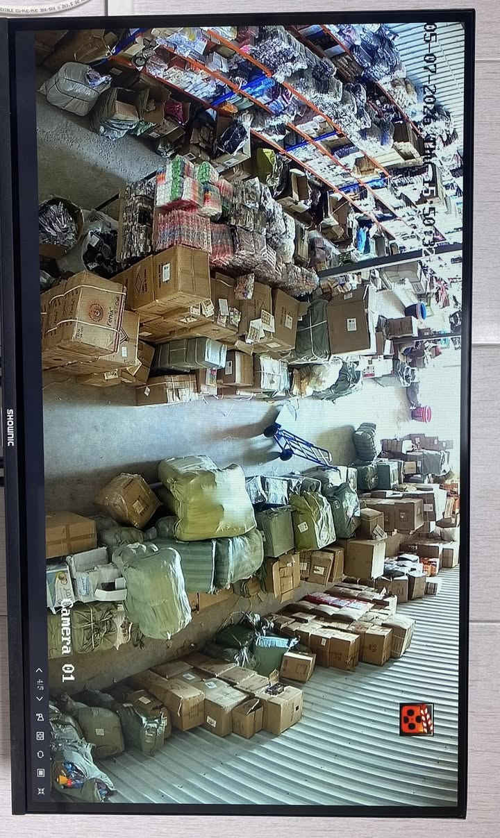 الحمدالله تم تنصيب منظومة بأعلى المواصفات وشرط اصلي
5 كاميرات ip من شركة هك فجن فول كلر تصوير ليلي نهاري ملون حتى بدون اناره وصوت وصورة 

مواصفات المنظومة:-

⭕️ 5 كاميرات هك فجن ip بدقة 4 ميكا  وزاوية واسعة لتغطية اكبر  
  مساحة تصوير ليلي نهاري ملون حتى بدون اناره وصوت وصورة بدقة عالية .

للأستفسار ☎️ ***********
