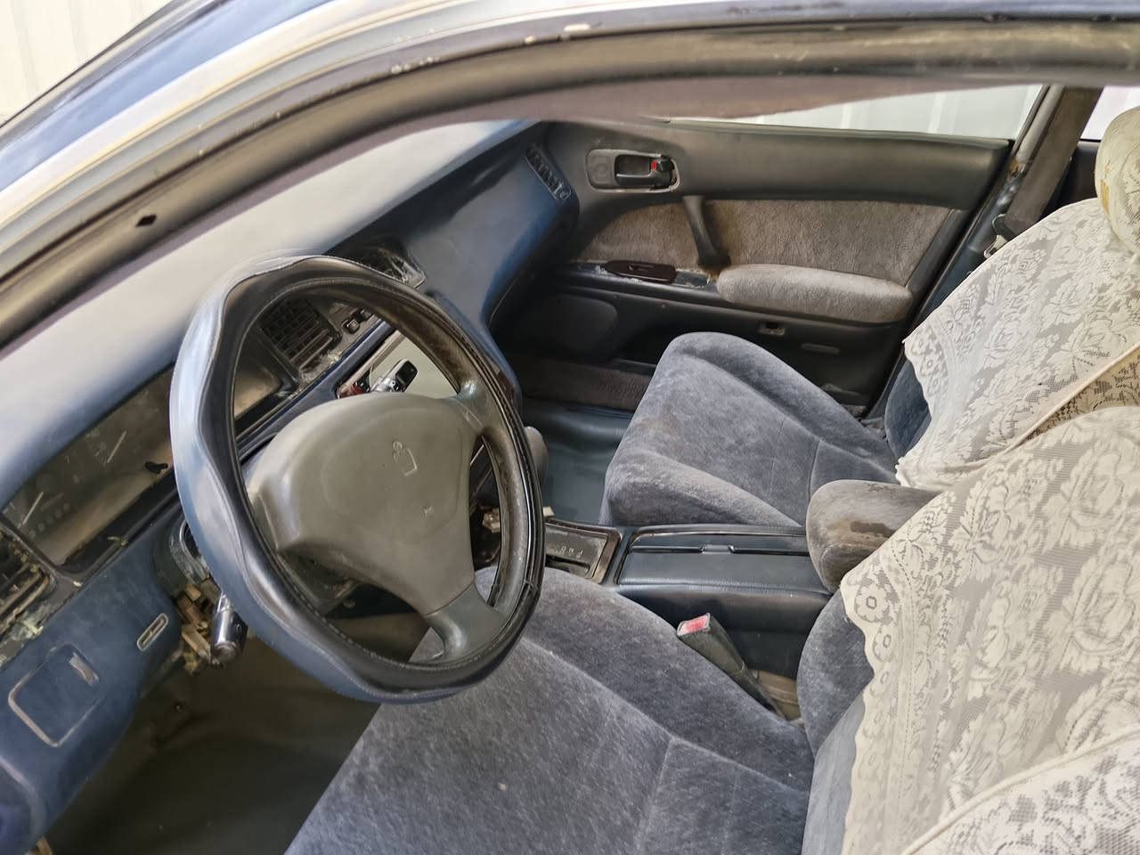 سيارة بطة للبيع مكفولة من كلشي كص نقل جثة مصبوغة وبيهة خياس شوي بل دوسة مال العبري وهاي الصور مالته كلهن منشورة وشوف سعرها 40وبيهة مجال شوي مكاني البصرة وهاذ الرقم ***********
