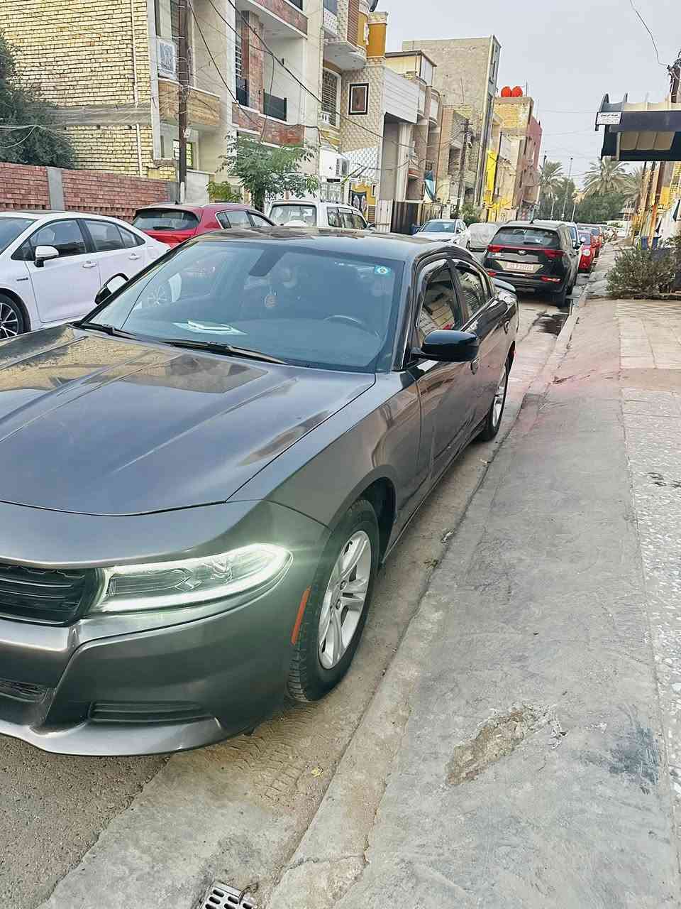 السلام عليكم للبيع دوج جارجر موديل ٢٠٢٣ النداء الاخير اللون فيلي
المواصفات :-

شاشة جبيرة ،حساس خلفي ،كشنات حضن ،كامرة دوارة ،كشن السائق كهرباء 

الحادث:-

(باب مبدل نفس اللون ،صبغ جامرلغ مع نص البنيد )

الشواصي والغد مكفولة حتى الراديتر والتبريد كلة على وضع الشركة ،صور الحادث مرفقة ،سيارة كاملة ما بيها نقص صدر فاتحة قبل سبوع  كلة تبديل ماشية ٤٢ الف بالعافية على الي تكون من نصيبة 

رقم بغداد تحويل ثاني يوم مكاني بغداد البنوك 

السعر ٢٥٥ $

*********** 

***********
