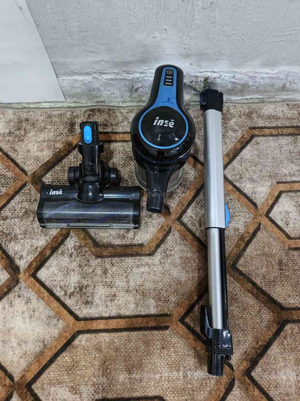 السلام عليكم... 
من رخصة الادمن المحترم.. 
مكنسة شحن بالة مع الشاحنة 3 سرع شغالة كلشي مابيها 
السعر 25000 .. 
مكاني الحسينية قرب اسواق علوش.. 
للاتصال :-*********** محمد الموسوي
