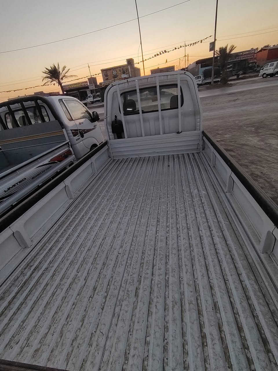 السلام عليكم للبيع كيه حمل موديل 2025مكفول كفاله رقم كربلاء دولي ماشيه 9الف مكان  بابل رقم الهاتف ***********
