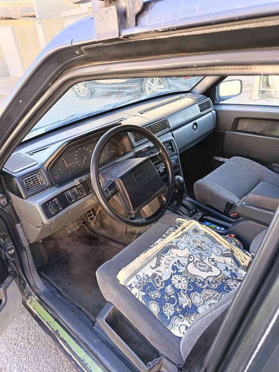 سلام عليكم فالفو ستيشن
حجم 940 موديل، 92 رقم انكليزي 
سنويه بسمي السيارة مكينه محور VVT  ياباني 
بدون صبغ بلادي مثل ماموضح بل صور 
سعرها 68 بيها مجال للطيبين مكاني نجف 
هذا رقمي ***********
