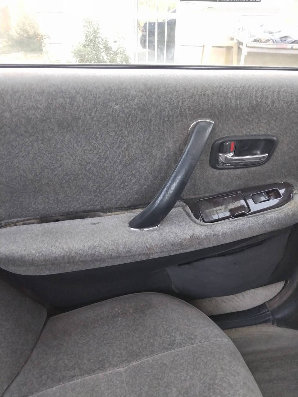 رأس الثور فلات للبيع مكفوله من العيب الشرعي مكفوله اصوليات تخم تاير جديد حداديه جديد رقم انبار مشروع وطني المكان بابل المسيب مكينه كبيره ففتي 3000 موديل ٩٦ السعر ٩٥ وبيها مجال الشراي يتصل  وبيه خير ويدلل هذا رقمي *********** ***********
