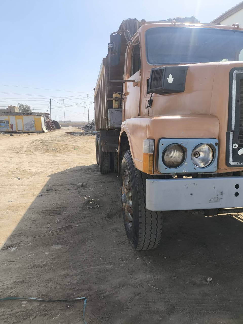 السلام عليكم فلفو للبيع موديل 1981 مكينه وكير وشاصي مكفول ارقام وسنويه جديد
***********//***********
