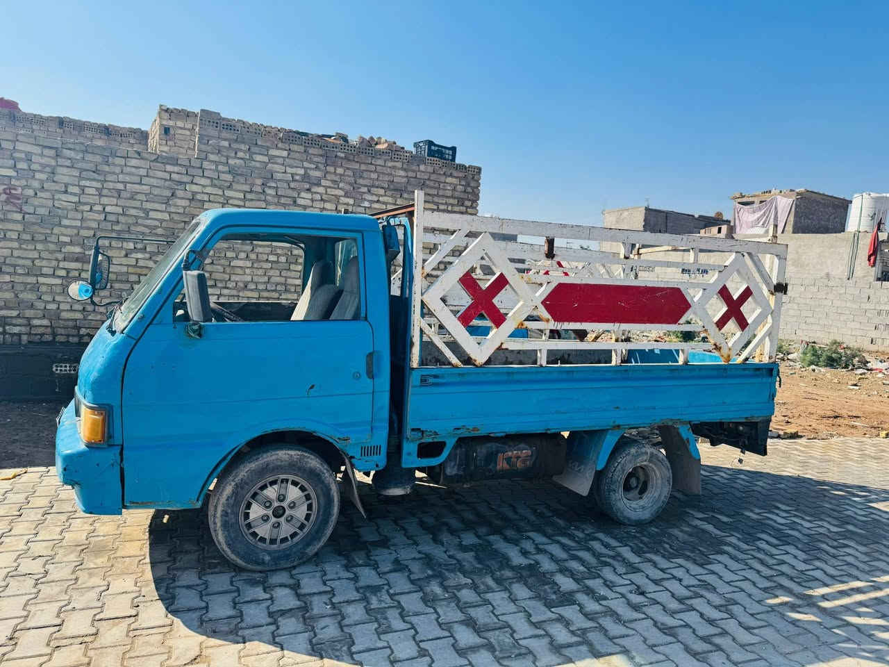 السلام عليكم كيا بنكو موديل 92 سنوية مجدده 29 تحويل ثاني يوم رقم السيارة نجف مكاني بغداد سعرها 32 وبيها مجال بيع مستعجل
 
اتصال او واتساب 
***********
