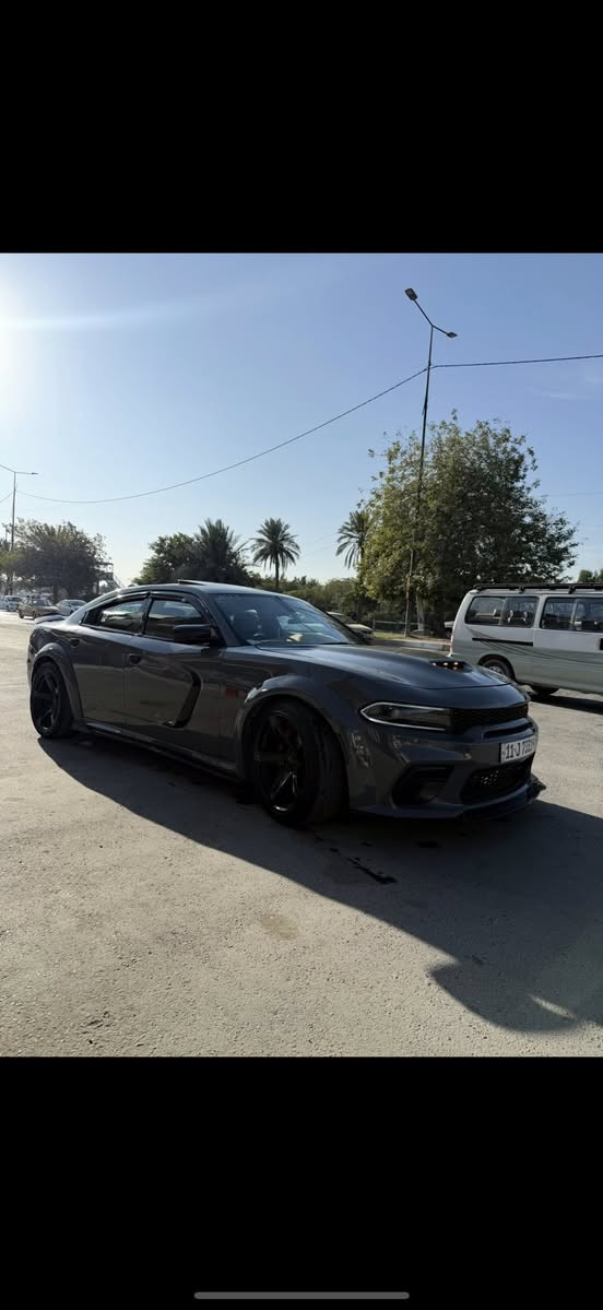 شبابنه الطيبه
جارجر موديل 2023  ماشيه 22 محدث كت كامل وايد بدي 
السياره مصروف عليها فوق متصورون. 
فول مواصفات 
مشدودلها  اناره داخليه ذكيه 
مشدودلها داش كام ٣ كامرات 
سياره بين قوسين مصروف عليها فوق متصور 
رقم بغداد ب اسمي 
السياره مصبوغه عام تغير لون 
سعرها   ٢١٠ 
بيع او مراوس 
سياره ارتي ماكس سوبر تراك باك 5700 
صدر جديد 
كير مكينه مكفولات من الفتح 
متواجد وتساب ***********
مكان السياره بغداد البياع
