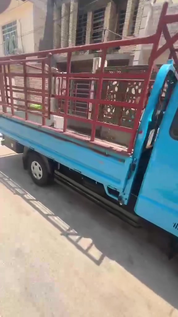 سلام عليكم سيارة بنكو جديدة مكفولة من ضربة ول كض بيهة صبق قليل وسعر 66 رقم ***********
