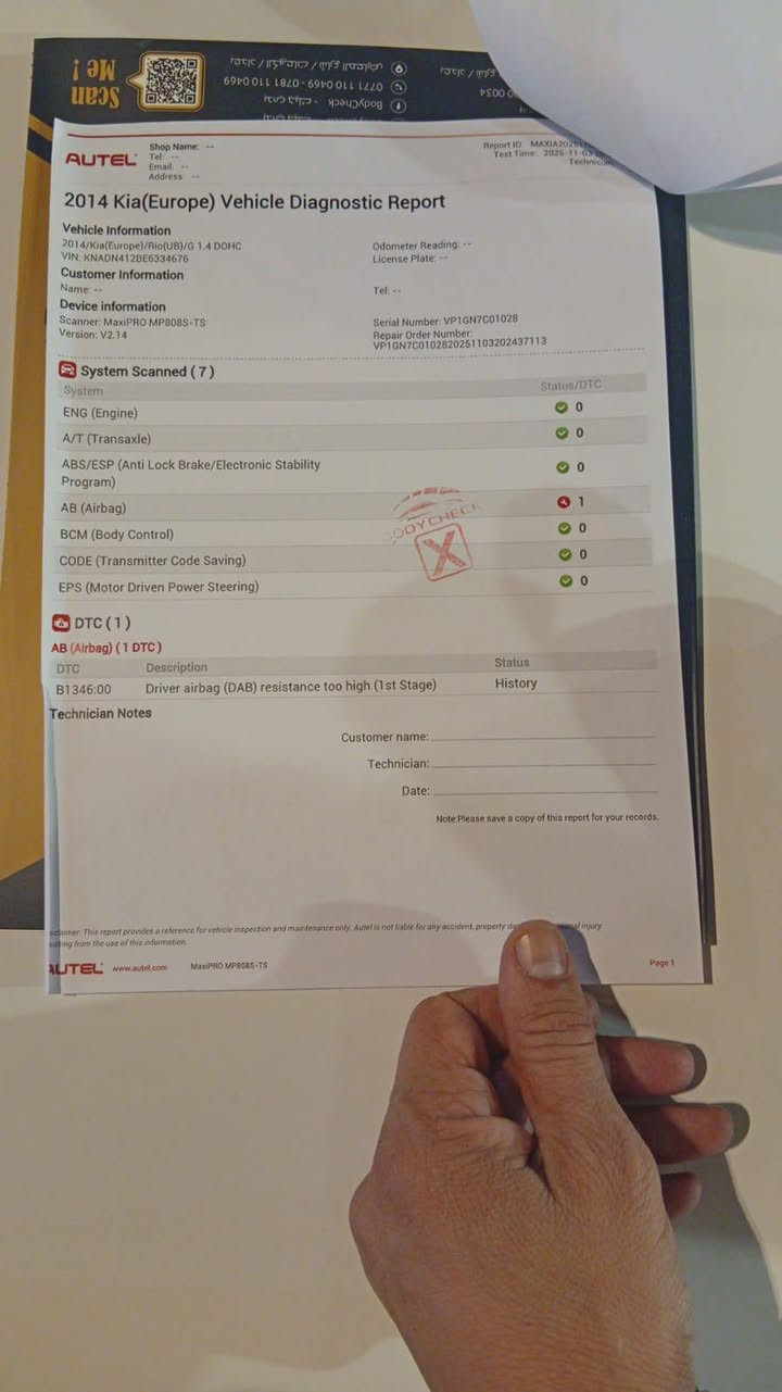 كيا ريو خليجي موديل ١٤ ماشيه ١٠٧ تبديل فقط دعامية للجمالية  مواصفات فول فتحة ولا قطرة صبغ  سيارة مال بنية الاتصال بالرقم *********** 
سعر ١٠٥ بيها مجال كولش بسيط
