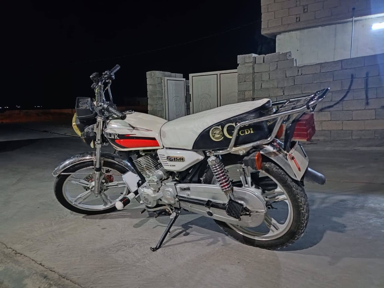 للبيع ماطور سونك مديل 23 ما مفتوح اي عيب مابي كله شغال كهربايات سعر 450 وبيها مجال قليل  مكان جلولاء الوحده رقم ***********
