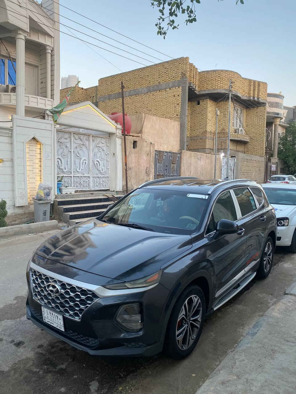 السلام عليكم شباب مطلوب مراوس ببلسايد واطي فرق نقد
سنتافيا 2020 
وارد امريكي ضرره تبديل بنيد بدون دواخل ابدد 
السياره ماشيه 70 الف  
مواصفات 
بصمه وكشنات كهرباء 
ورادار امامي ودشبول دجيتل وهواي مواصفات 
كلشي بيه عوضع الشركه حته حجر البيئه شرط اصلي السياره جاهزه للاخير ماتصرف عليه ابد رقمه ذي قار وبسمي ومكاني ذي قار اي واحد يحب يراوس يراسلني علواتساب ***********
